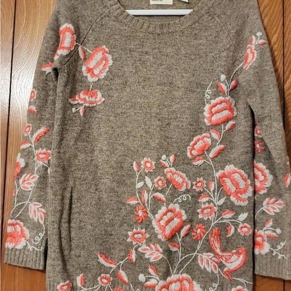 Embroidered Sweater - Picture 3 of 5